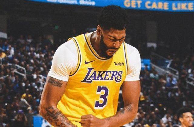 九游娱乐空间-浓眉迎28岁生日 何时重返赛场仍需进行医学评估