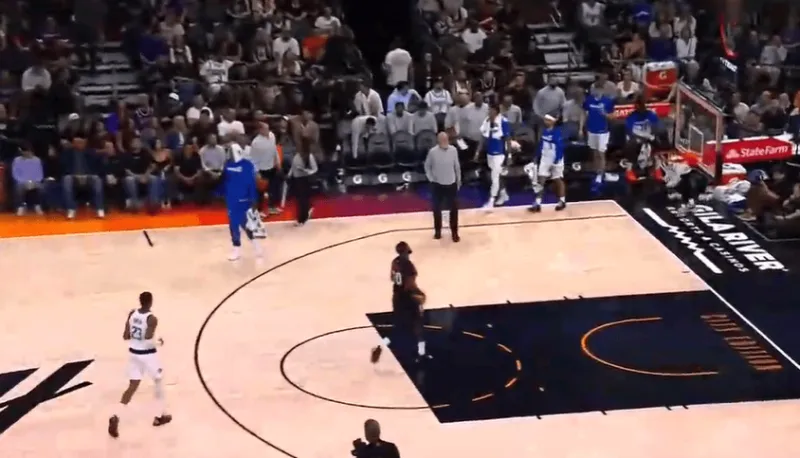 九游app下载最新版本-太阳首节33-29领先独行侠，奥尼尔11分&amp;amp;杰伦-格林返回更衣室